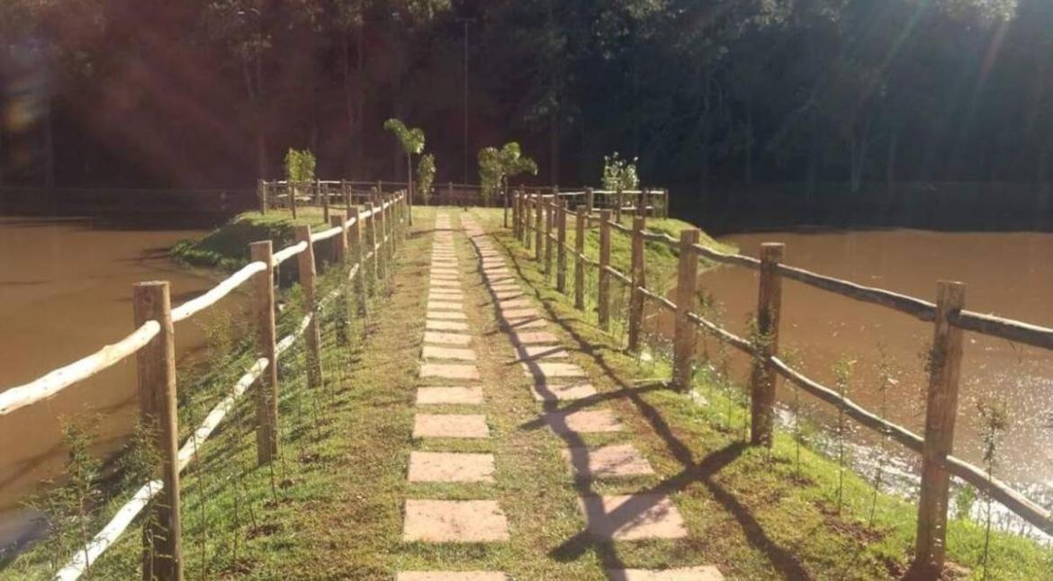 Chalés do lago Cunha Extérieur photo